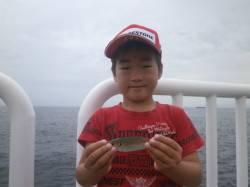 大阪南港魚つり園　お子様のサビキアジ釣果