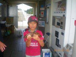 姫路市立遊漁センター お子様が良型アコウをゲット!