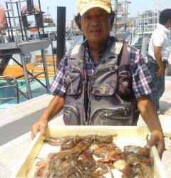 岸和田一文字のタコが好調☆1.6kgの良型も