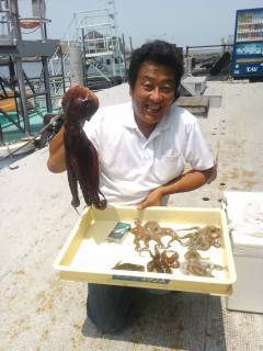 岸和田一文字のタコが好調☆1.6kgの良型…