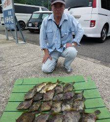 ヒラバエにてズボ釣りでカワハギ大漁☆