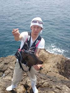 沖の赤島の底物釣果〜イシガキダイをキャッチ…