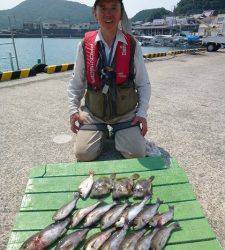 沖一文字内向きで良型イサギが好調！36cmまでを21匹