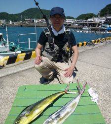 神谷沖一文字、シイラのルアーゲームが楽しめます