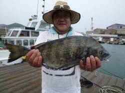 出ました年無し！エサはヌカダンゴ&…