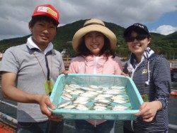 須磨海づり公園　サビキでアジ・サバ・マダイ