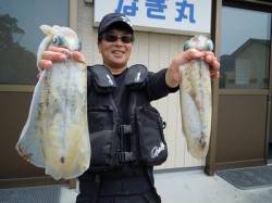 湯浅の磯　ヤエンでキロUPアオリイカ
