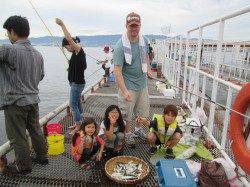 豆アジ朝から入れ喰いお祭り状態♪　尼崎市魚つり公園