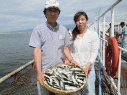 尼崎市魚つり公園、サビキでアジ200匹にサバ150匹☆