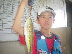 釣りガールがチヌをキャッチ　姫路市立遊漁センター