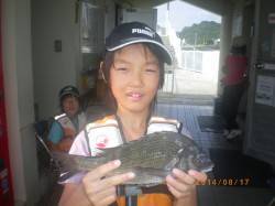 お子様のチヌ釣果　姫路市立遊漁センター