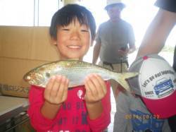 イイ型の魚が釣れてニッコリ！姫路市立遊漁セ…