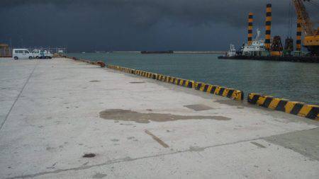 日高港湾　ワインドでのタチウオ釣行は活性高…