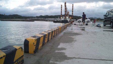 日高港湾のタチウオワインド 時合はやはり夕…