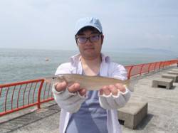 オキアミでグッドサイズのキス27cm　平磯…