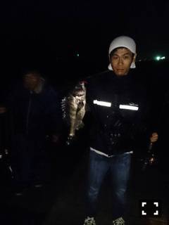 雨の林崎漁港でチンニング　開始2投目でヒット！