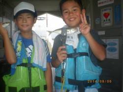 姫路市立遊漁センターでアジ釣ったよ♪