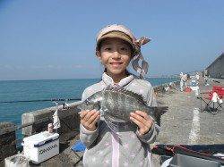 和歌山北港魚つり公園　キッズのチヌ釣果