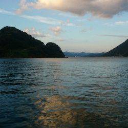 千歳　週末でアングラーが多い中でもエギングで300gのアオリ