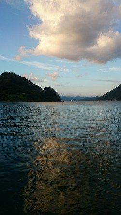 千歳　週末でアングラーが多い中でもエギングで300gのアオリ