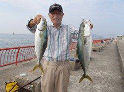 平磯海づり公園　メジロ60cm&ハマチ48cmをキャッチ
