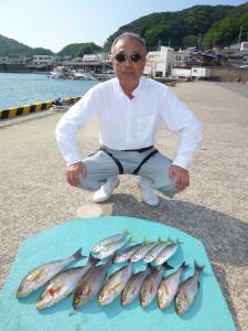 沖一文字内向き　カゴ釣りでイサギ・マルアジ・アイゴ・タチウオ