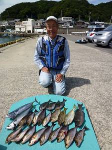 沖一文字内向きにて小イサギ・グレ・アイゴ・…