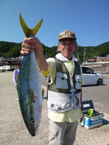 沖一文字内むきでノマセ釣り　メジロがヒット…