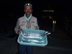 須磨海釣り公園　テンヤでタチウオ55～75…