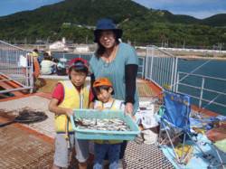 須磨海釣り公園　サビキで小アジと小イサギの…