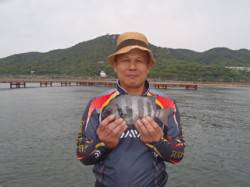 須磨海づり公園　落とし込みでサンバソウの釣…