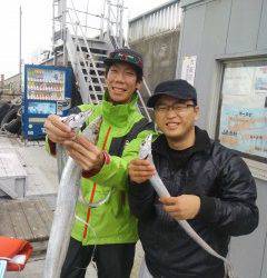 岸和田一文字　沖の北でスズキ60cm&75cm　ルアーでタチウオの釣果も