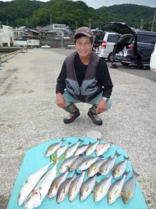 神谷　沖一文字でイサギ・ハマチ・小ダイの他タチウオなどの釣果も