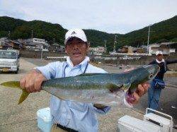 沖一文字内向き　ウキとルアーで二人でタチウオ30本！　ノマセでメジロも