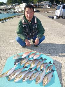 神谷の磯・ヒラバエ　カゴ釣りでイサギ・チャ…