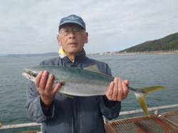須磨海づり公園　のませでメジロ62cmをキ…
