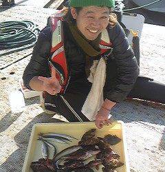 岸和田一文字　沖の北、中波戸3番でガシラと良型アコウの釣果