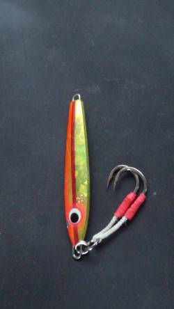 助松埠頭　ショアジギングでサゴシ　後半はエ…