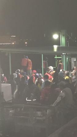 武庫川一文字タチウオワインド　4時に到着するも船乗り場にはすでに長い列