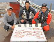 黒島の筏でマダイとハマチの釣果