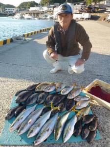 神谷一文字、ヒラバエでハマチのほかグレ・カ…