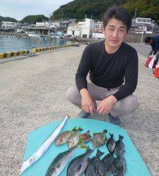 神谷一文字　カゴ釣りでハマチ・グレ・アイゴ・カワハギ・タチウオ