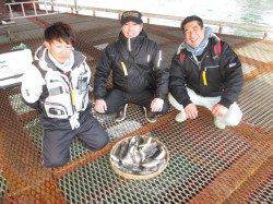 今年は青物の当たり年です！　尼崎市立魚つり公園でブリ89cm