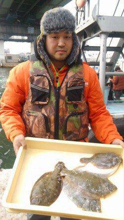 岸和田一文字　沖の北にて青イソメをエサに竿1本でカレイ5匹キャッチ！