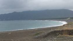 煙樹ヶ浜にてショアジギング　少し波気があり…