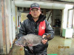 田井　一文字前イカダ２号にてチヌ55cmを…