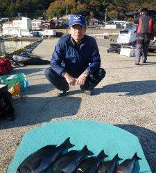 沖一文字内向きのカゴ釣り釣果　グレ42cmの良型があがっています