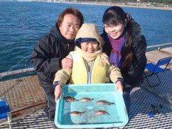 須磨海づり公園でファミリーフィッシング　胴突でガシラ・アコウ