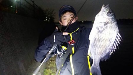 汐見埠頭　真冬のチニング