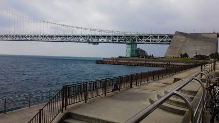 舞子の冬の釣り、風物詩のサヨリをGET!